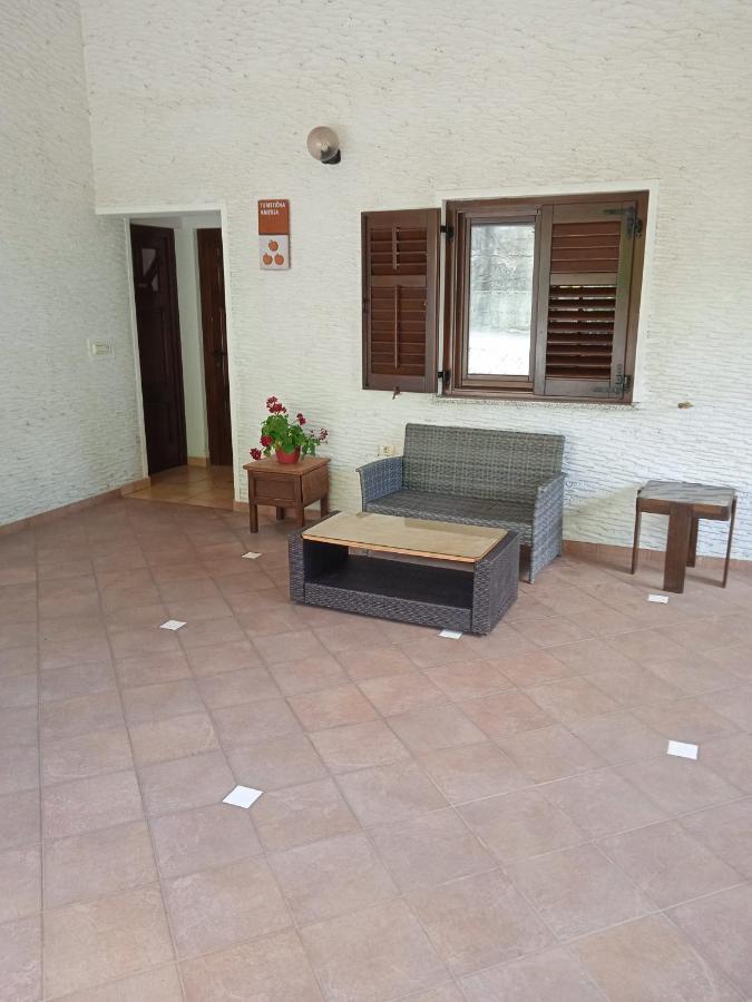 Turisticna Kmetija Birsa Villa Dobravlje Exterior foto